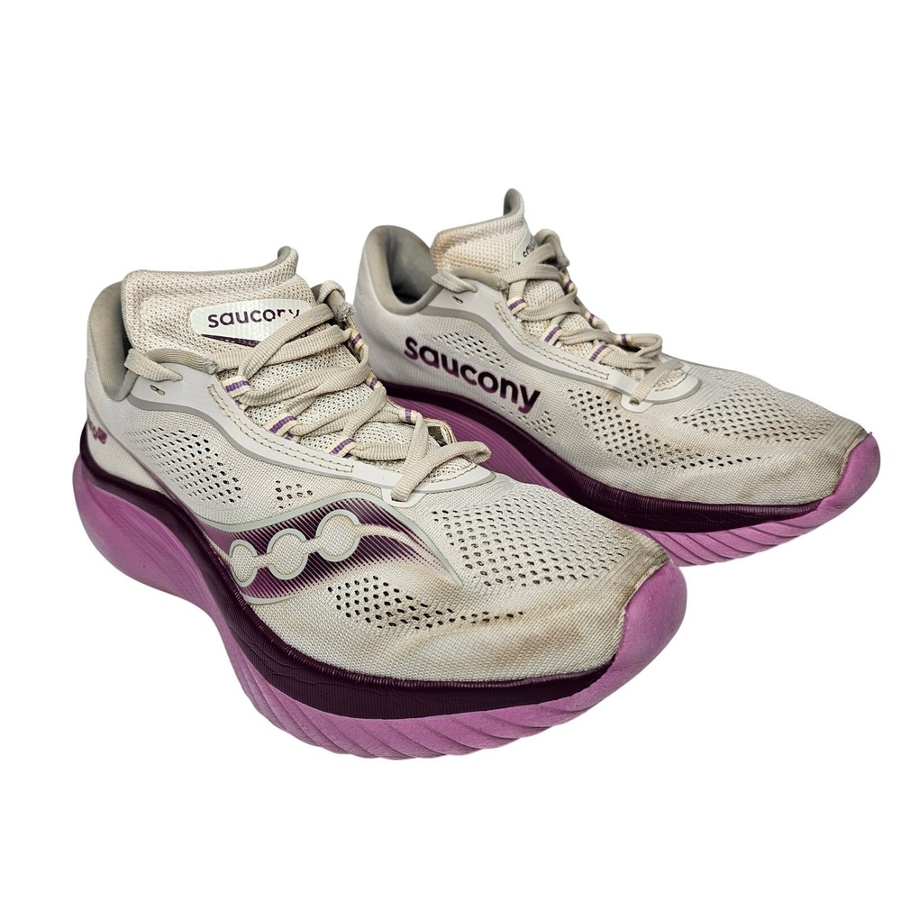 Saucony Kinvara 15 Womens 8.5 Cream Purple Running Shoes S10903-110 Low Top - Picture 2 of 11